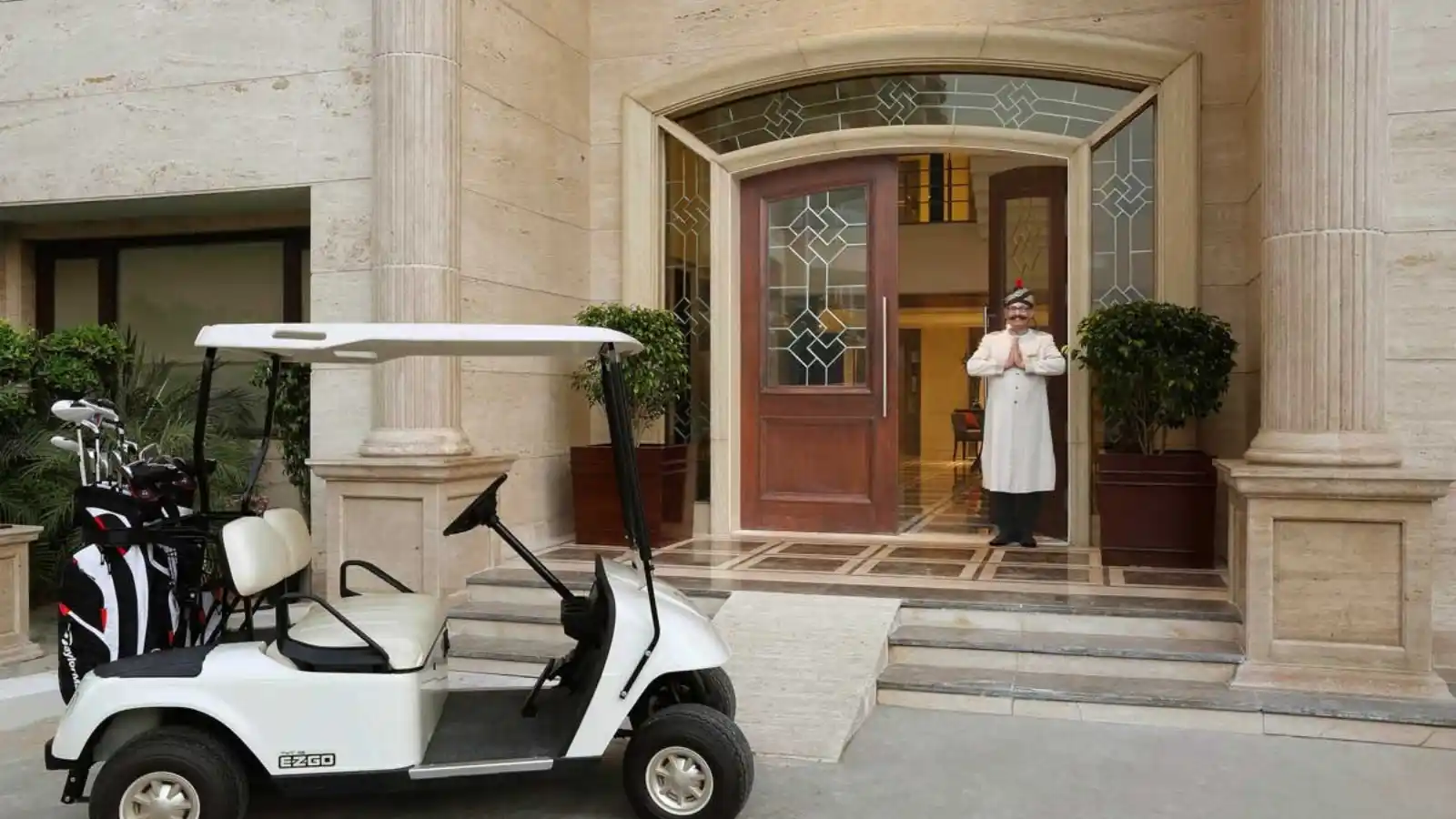 Ambience-Creacions-Apartment-and-Penthouse-In-Sector-22-Gurgaon-front-entrance
